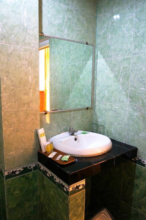 Hotel Duta Palimbão Quarto foto