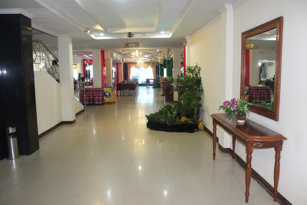 Hotel Duta Palimbão Exterior foto